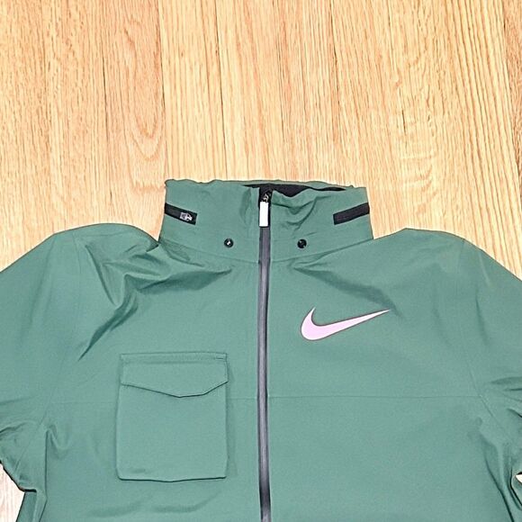 Nike Pro Elite Storm-FIT ADV Women’s Size S Green Pink 2023 Track & Field Jacket - Picture 7 of 11